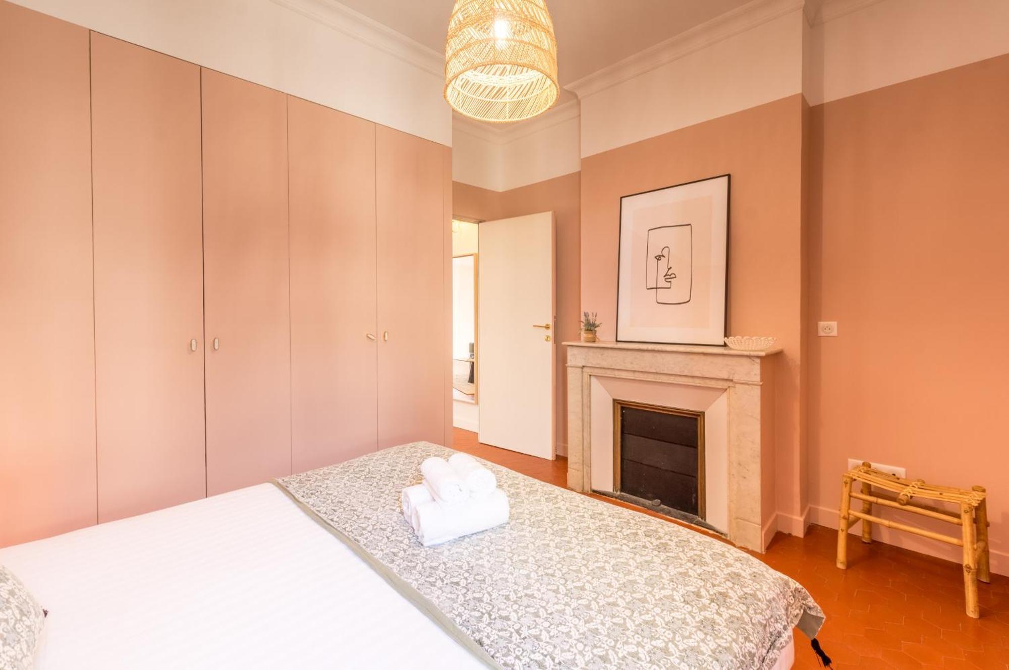 Comedie - Premiere Conciergerie Apartment