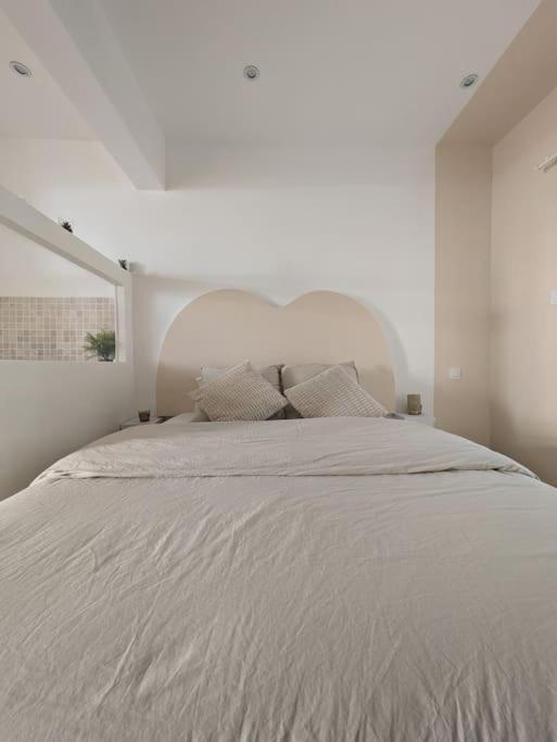 Appartement, & *