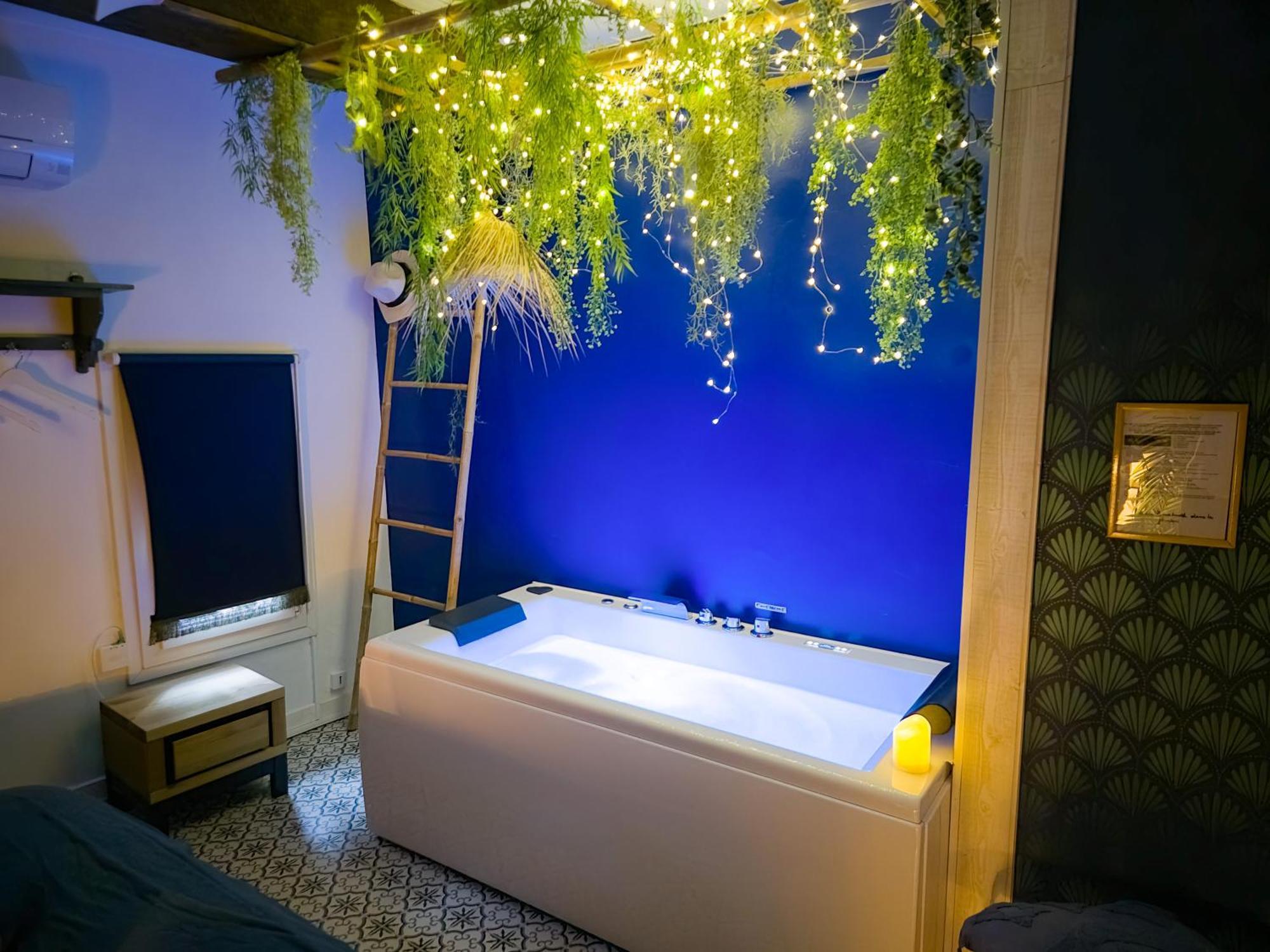 Youmi - Calme Avec Jacuzzi Et Clim A 5min De La Comedie, Tram A 200m Apartment Montpellier