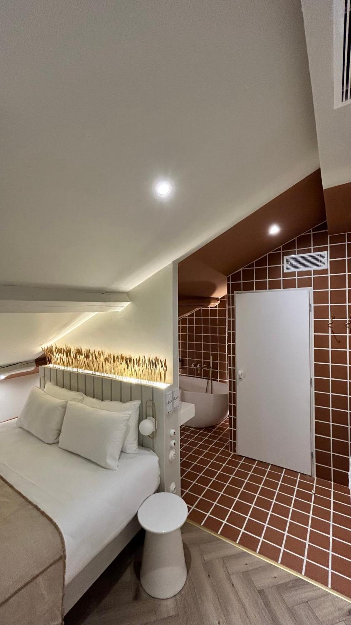Hotel M Soleil - Centre Saint Roch 4*