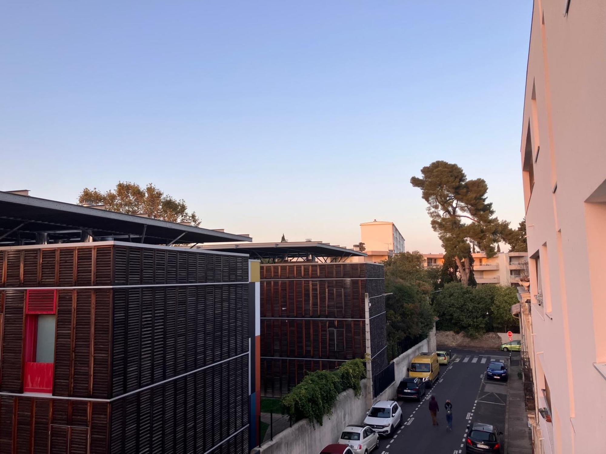 T2 Beaux Arts Parking Prive Gratuit