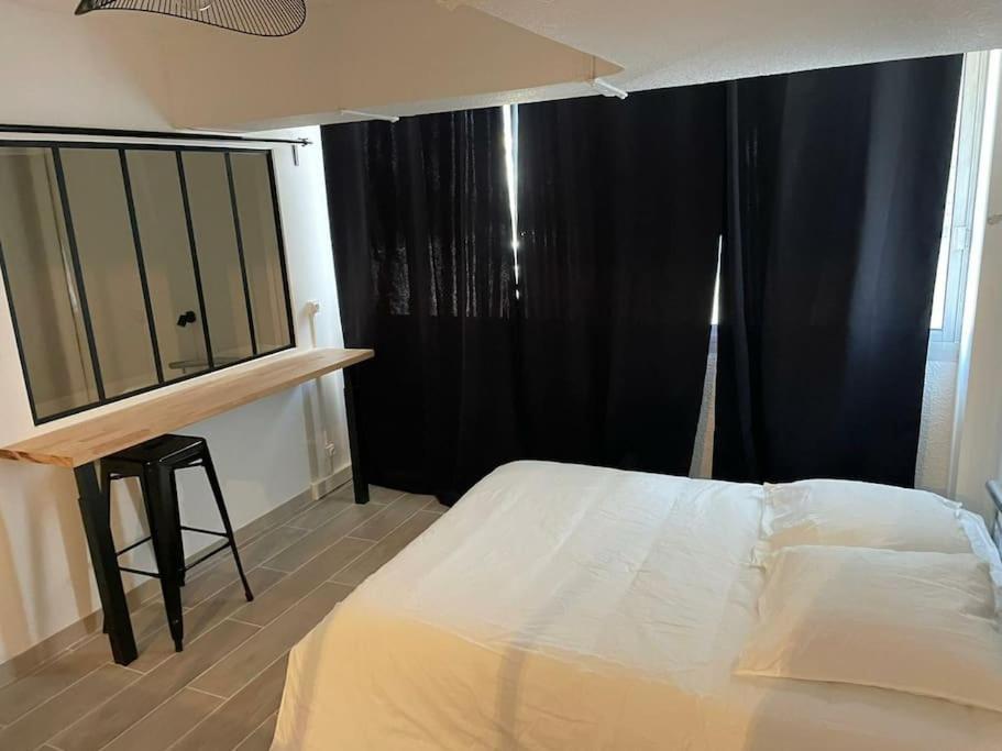 Marius, 3 Ch, Parking, Tram Croix D'argent Au Pied, Sleep-in-montpellier Montpellier