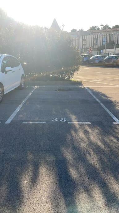 Manon, 2 Ch, Parking, Tram Croix D'argent Au Pied, Sleep-in-montpellier