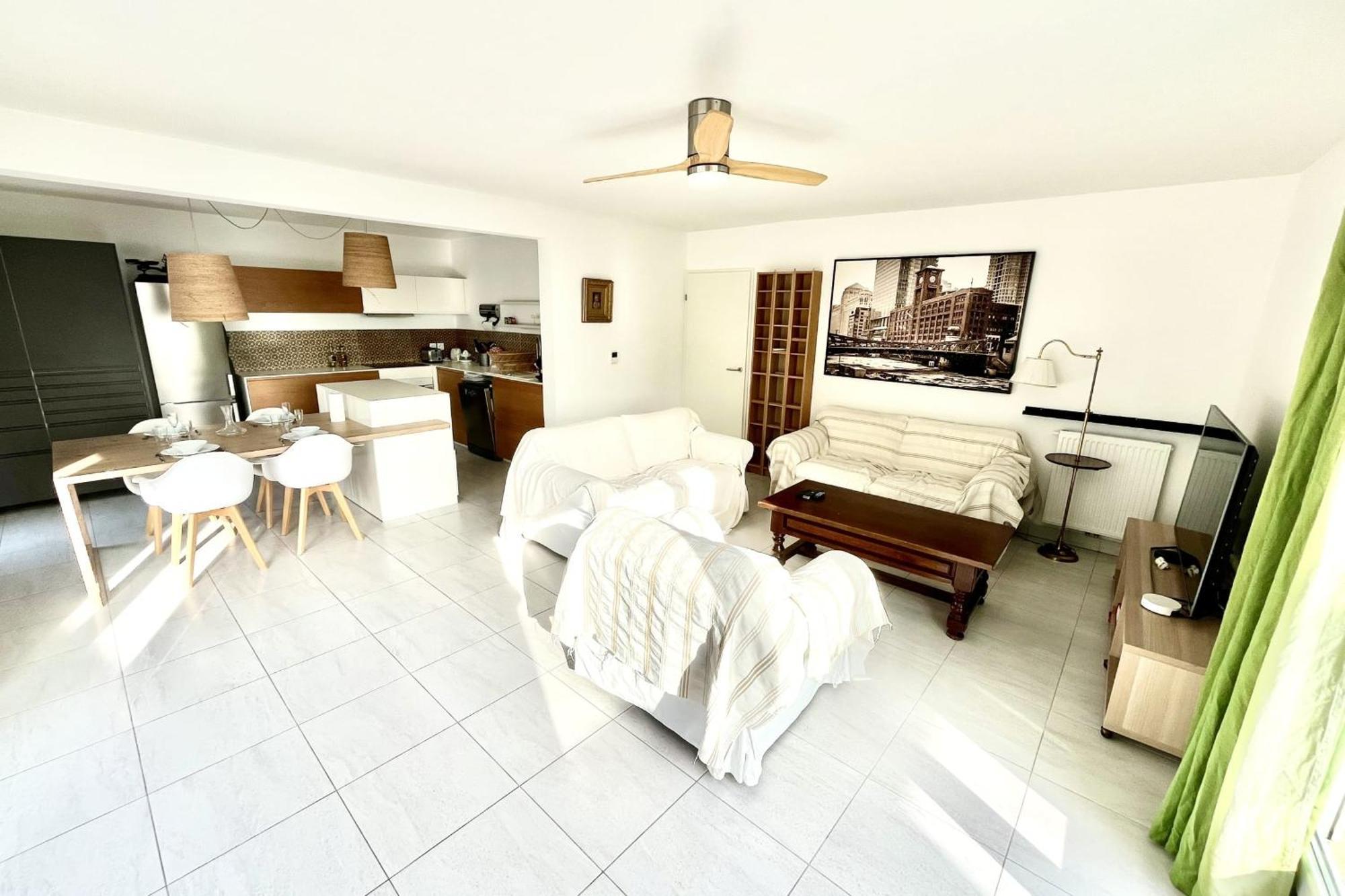Spacious T3 With Wifi - Terrace And Parking Appartement