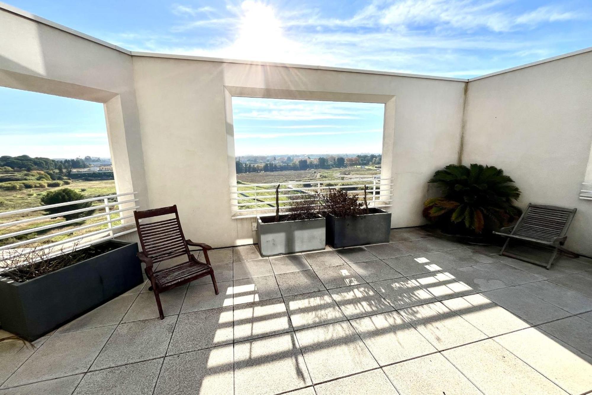 Spacious T3 With Wifi - Terrace And Parking Appartement