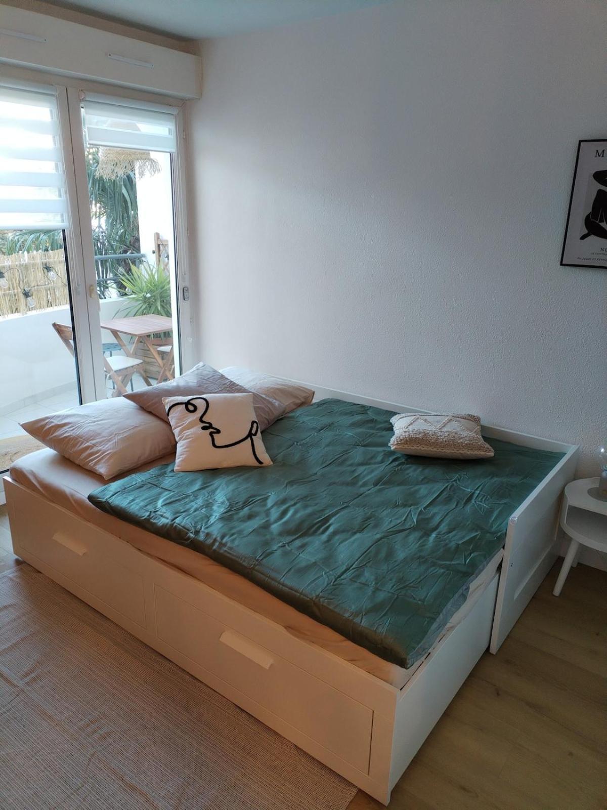 Le Des Arceaux Appartement *