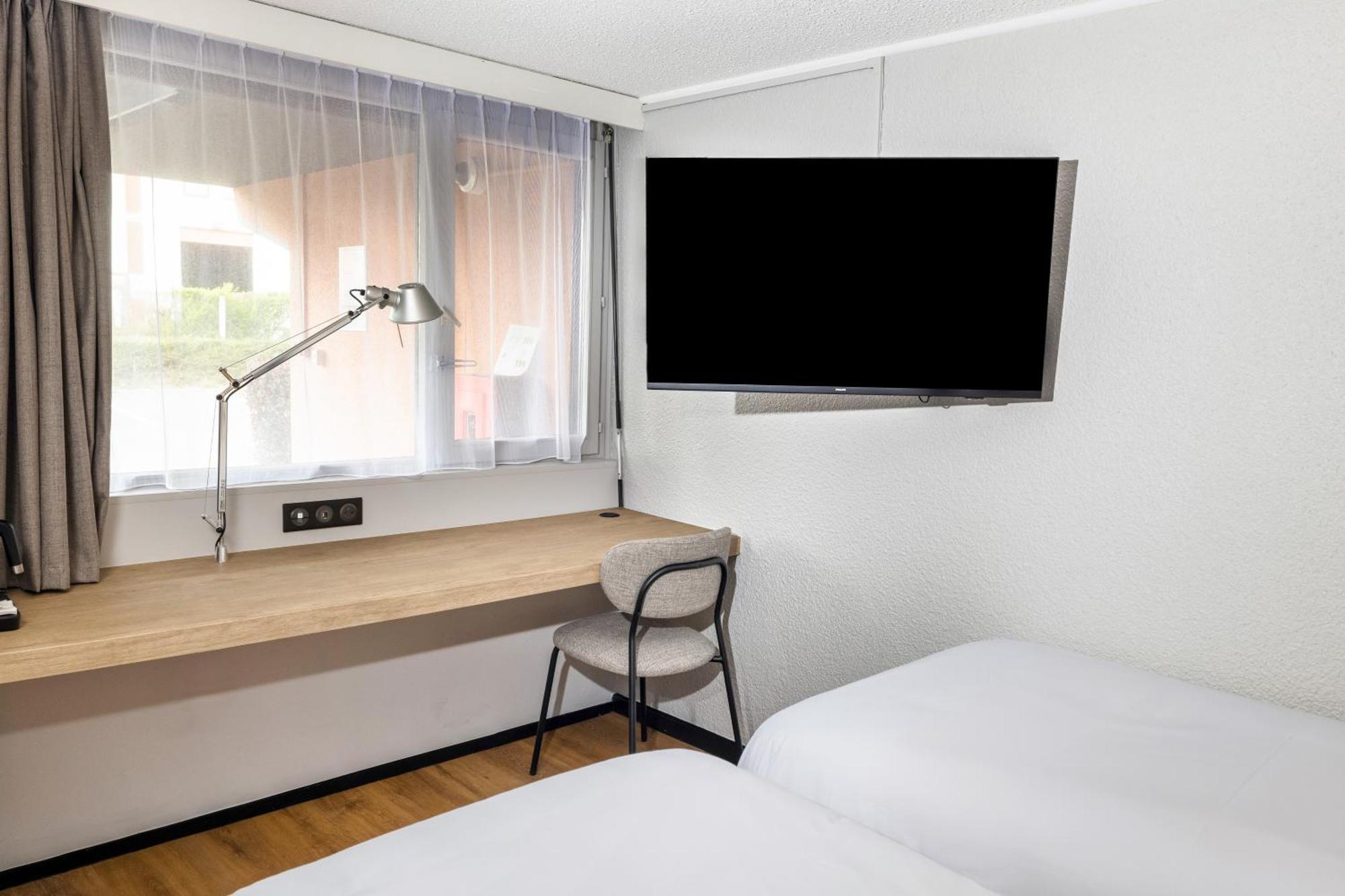 Campanile Sud - A709 Hotel 3*