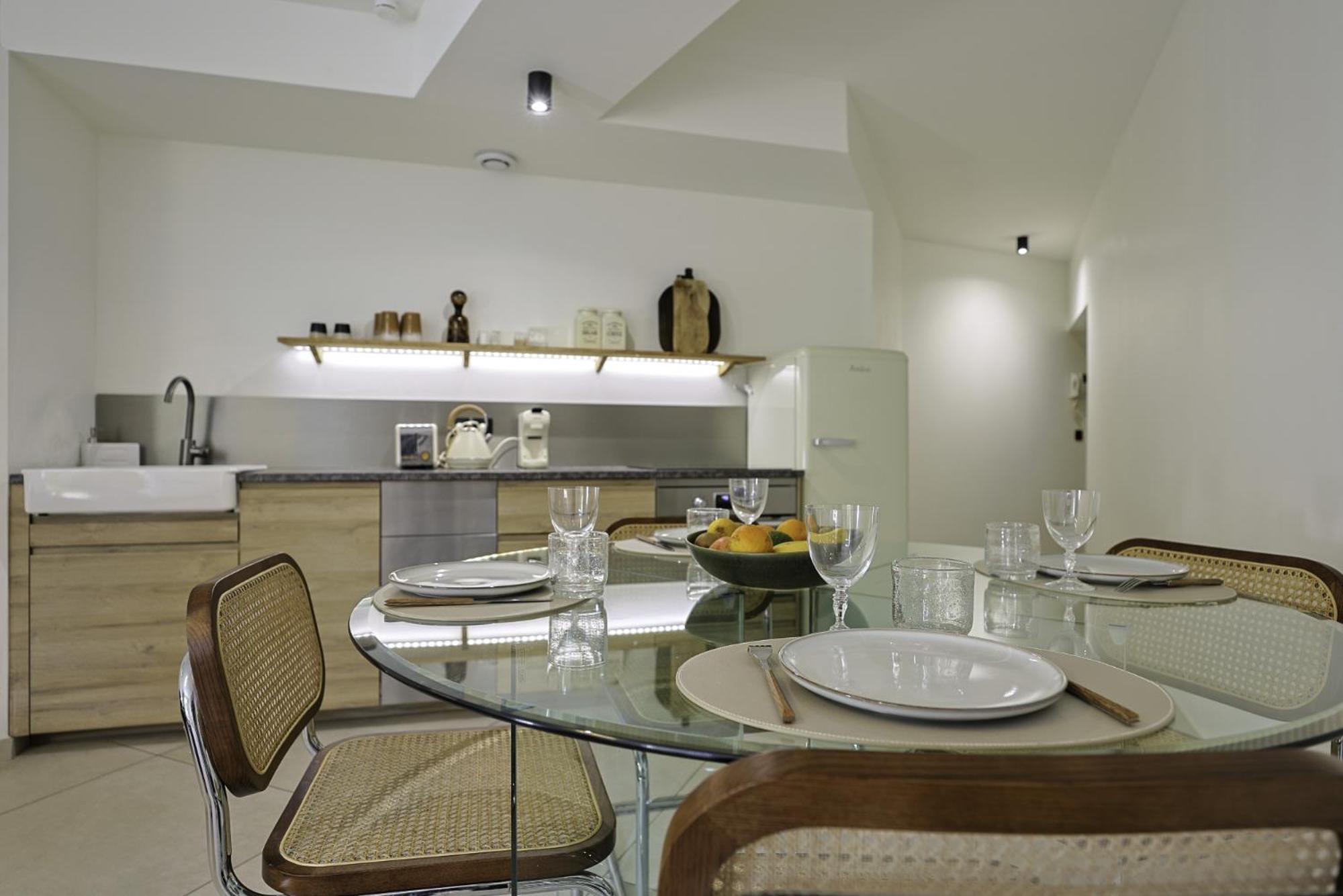 Superbe 1 Avec Clim, Terrasse Et Parking Apartment