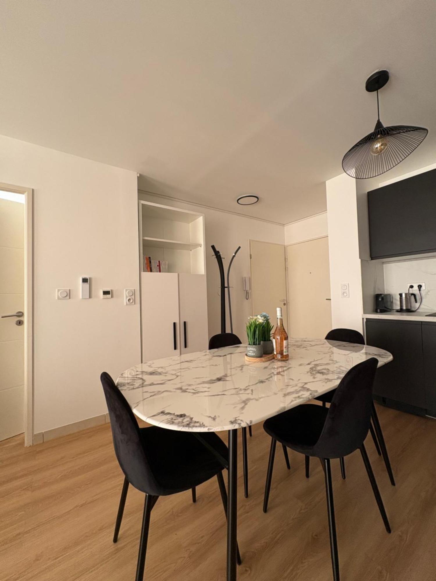 Appartement Escapade - Climatise, Terrasse, Wifi Prosconciergerie *