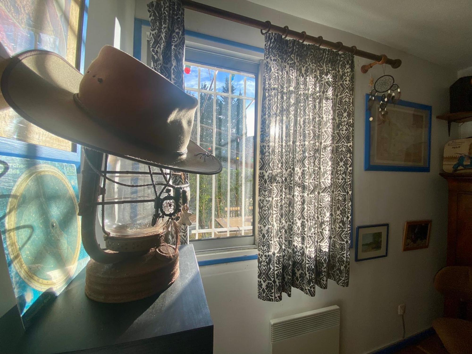 Appartement Chaleureux T3, Jardin, Parking, Proche Tramway