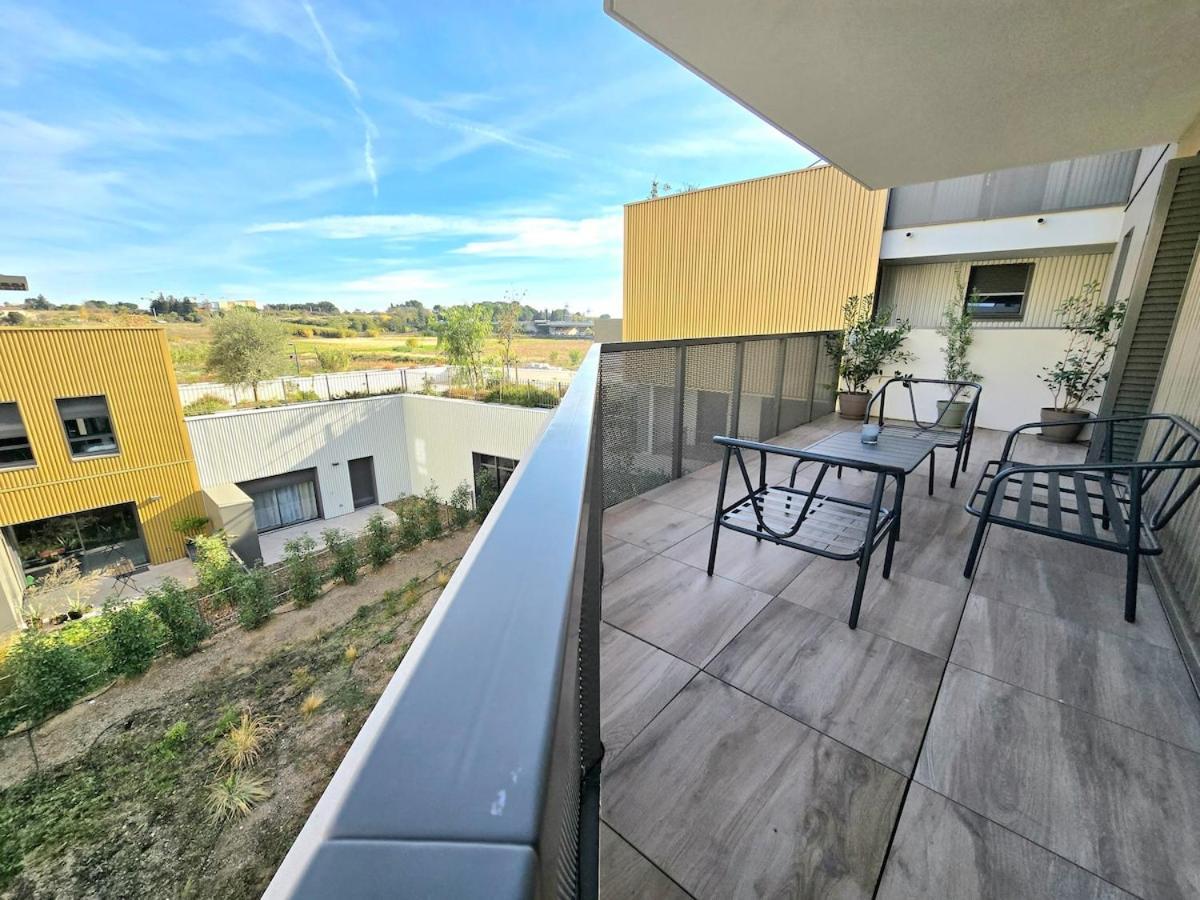 Appartement Pavlova : Calme, Vue, Elegant, Spacieux, Sur Et Central *
