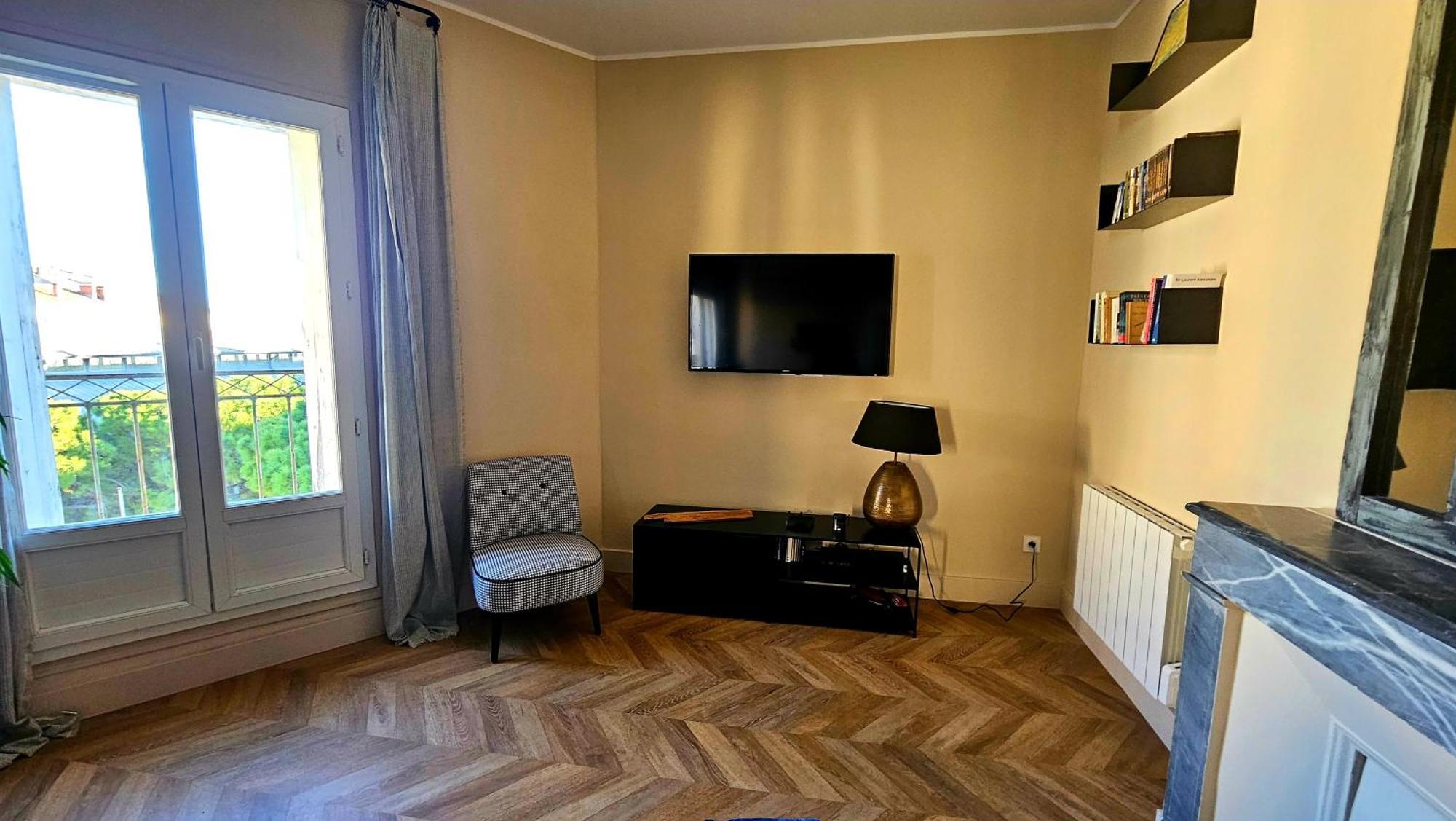 Beautiful Center Of Appartement