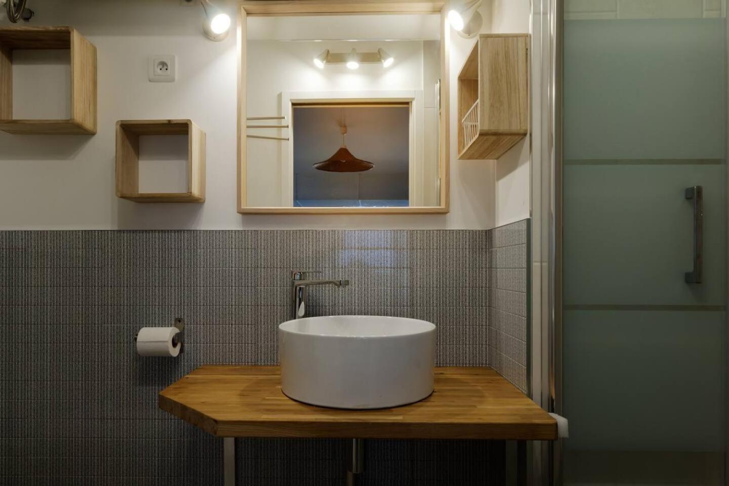 Apartment Manon, 2 Ch, Parking, Tram Croix D'argent Au Pied, Sleep-in-montpellier Montpellier