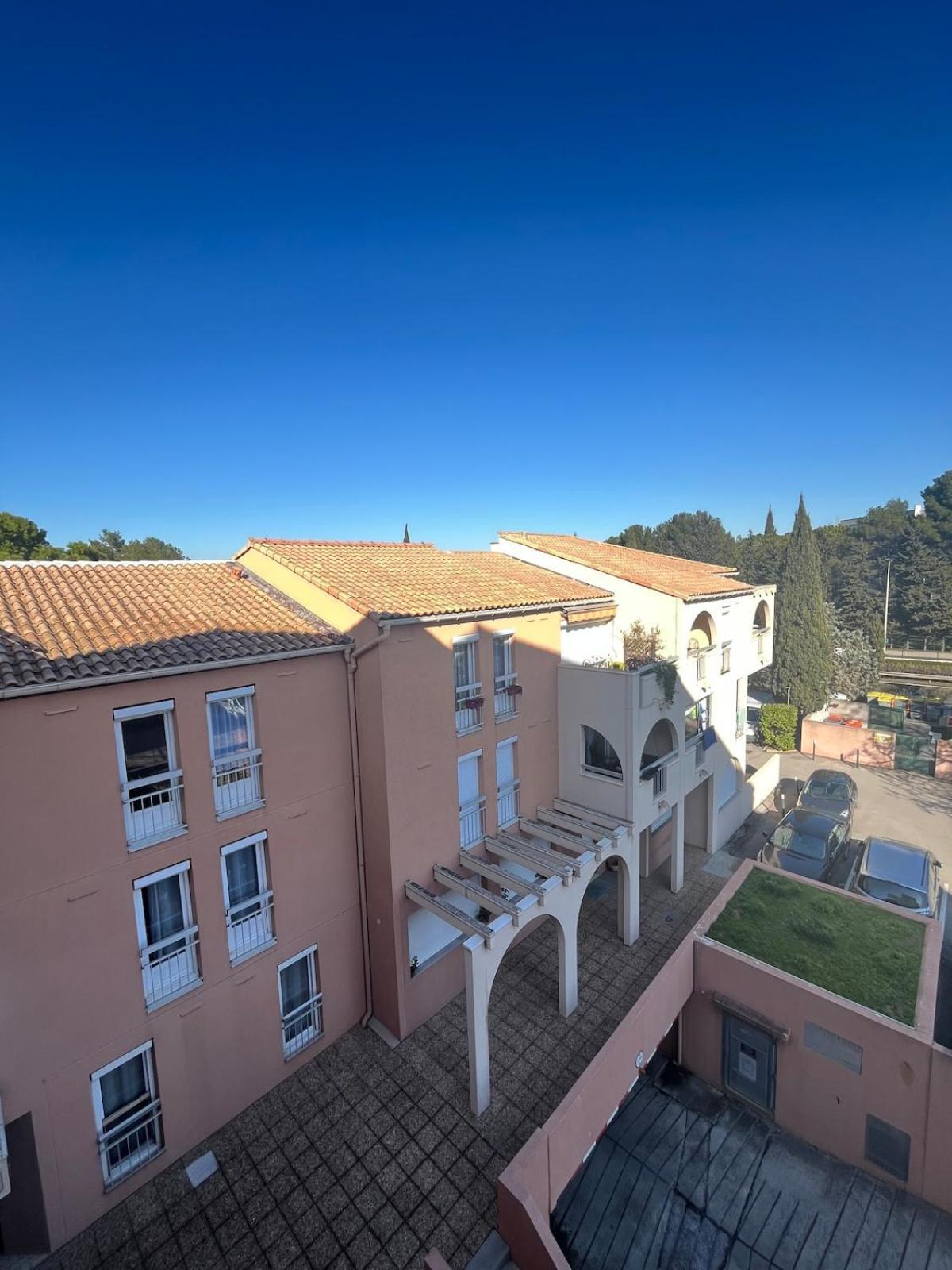 Appartement Appt Lumineux, Terrasse Parking Prive