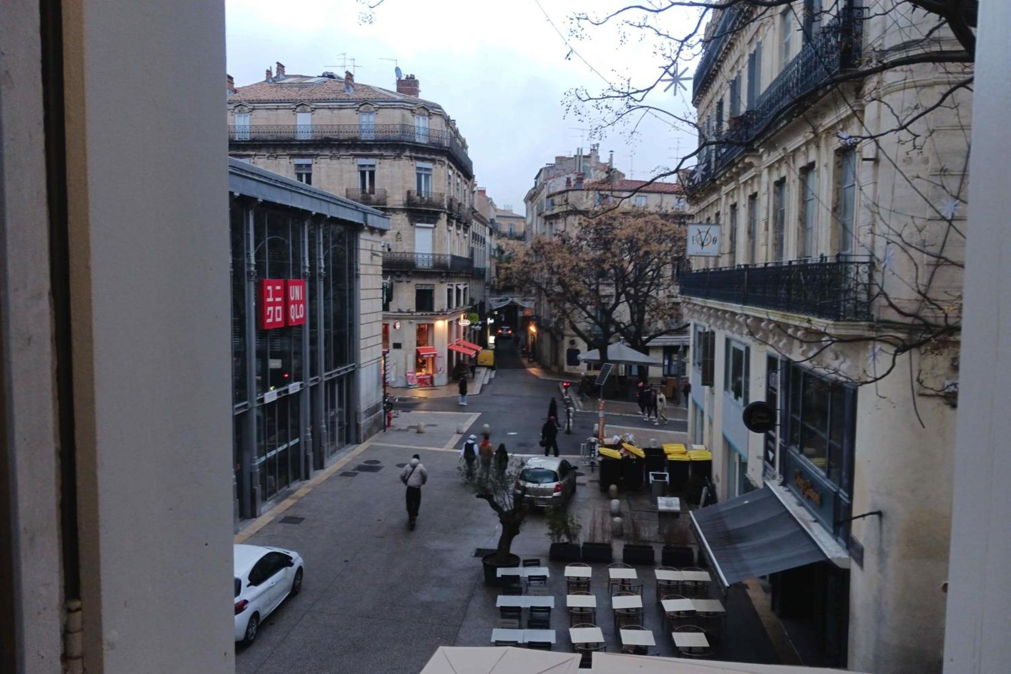 T2 For 4 People In The Center * Montpellier