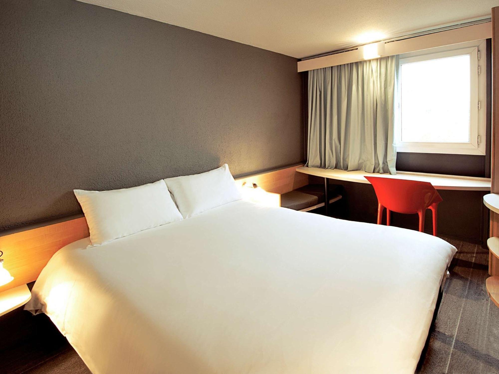 Ibis Centre Comedie Hotel