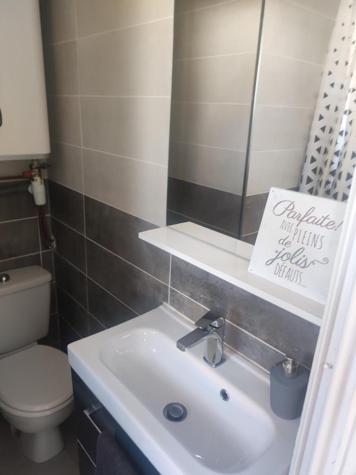 With Beautiful Terrace And Air Conditioning Appartement Montpellier