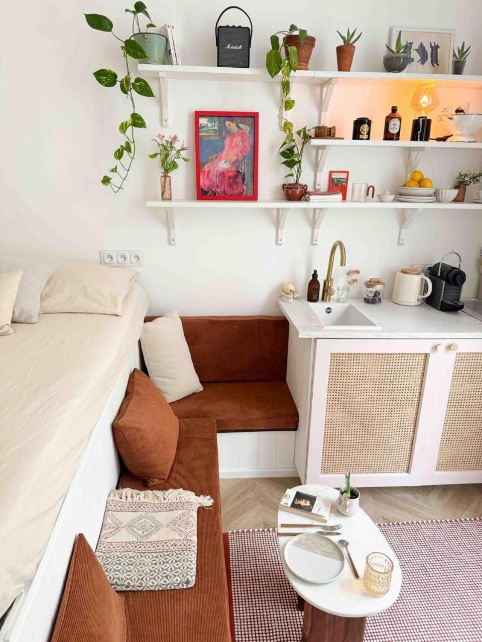 Beautiful Close Place De La Comedie In Center Appartement