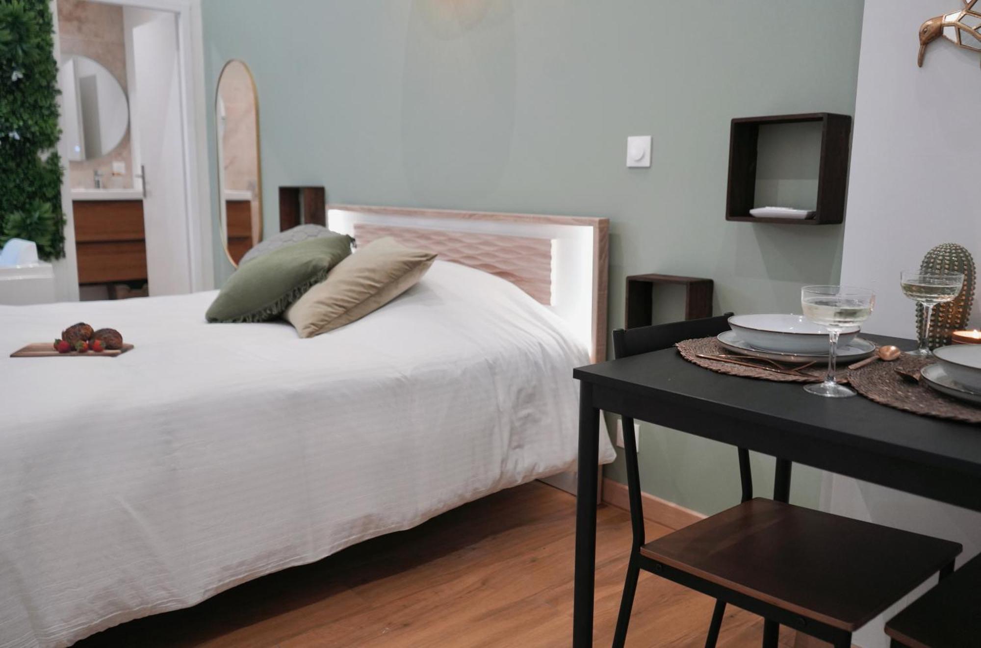 Apartment Wild & Cour Privee Au Coeur De