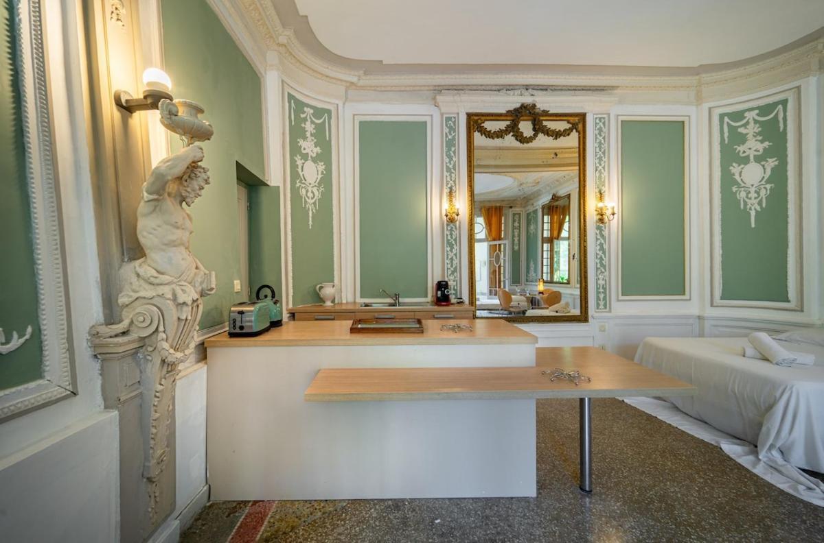 Le Versailles Unique Et Charme Apartment *
