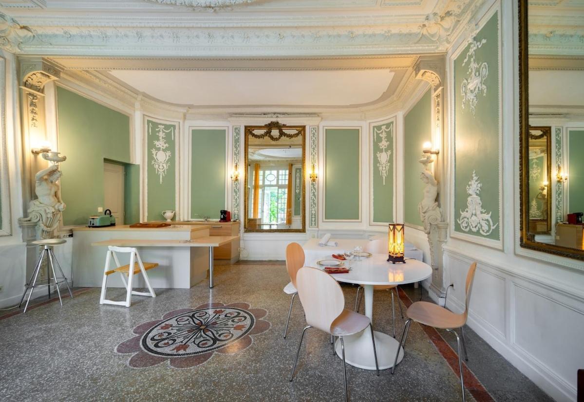 Apartment Le Versailles Unique Et Charme Montpellier