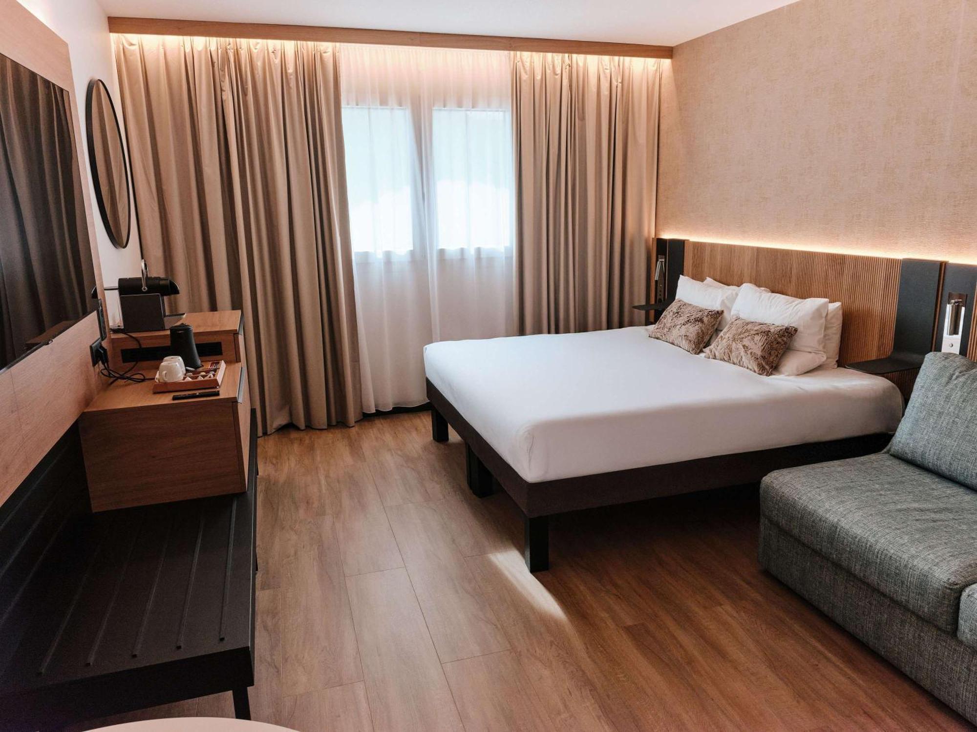 Novotel 4*