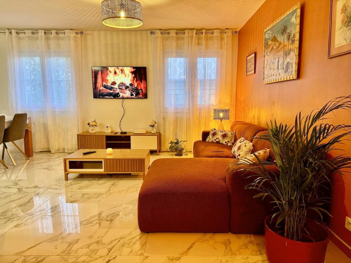 Trigone Premium 4 Stars *