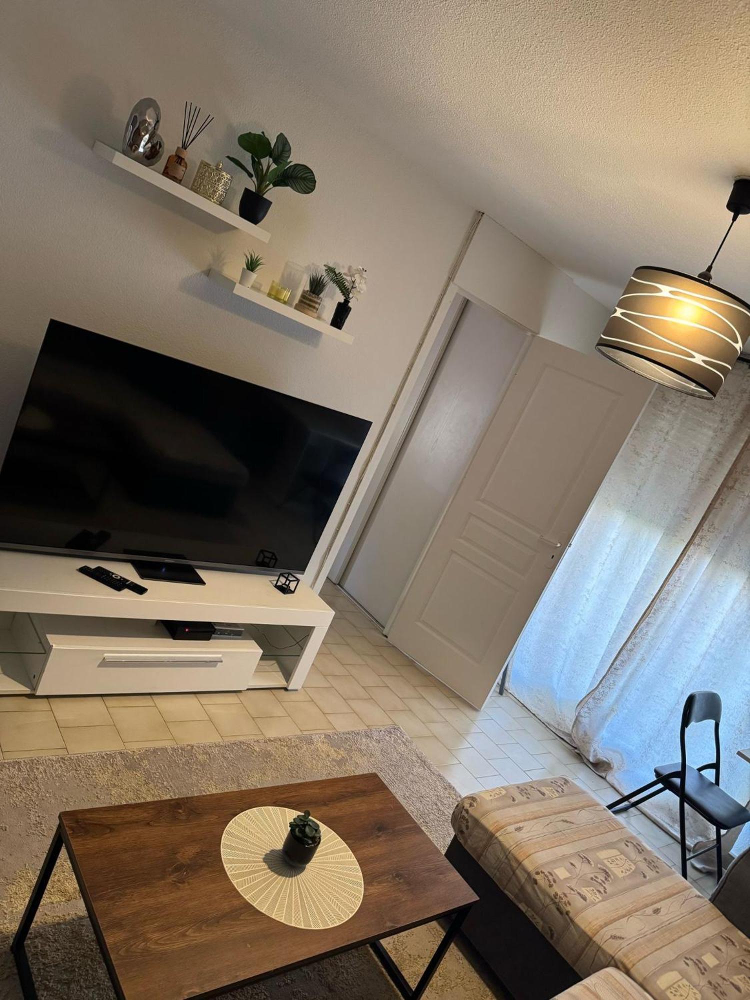 T2 Plein Sud Clim Wifi Terrasse De 16m2 * Montpellier