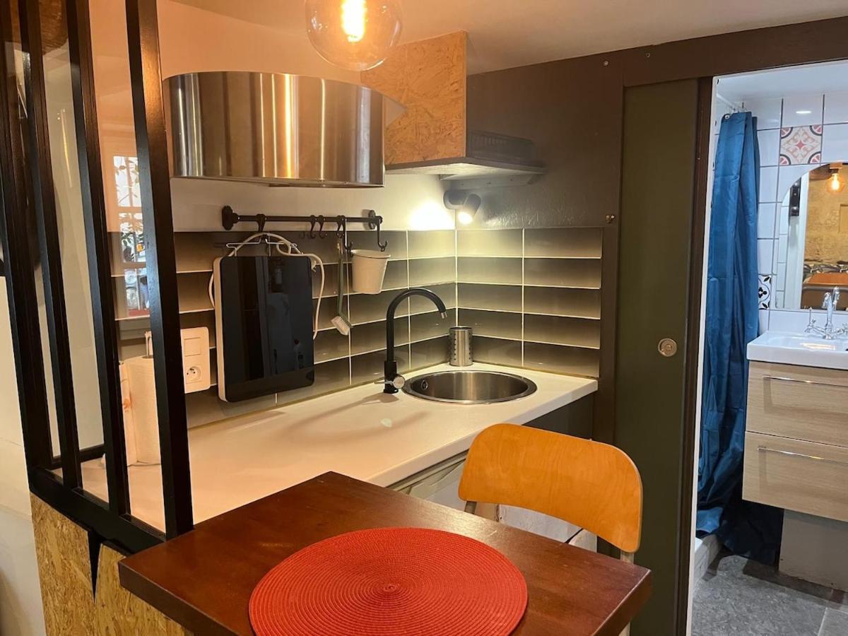 Appartement Charming Studio, Ecusson