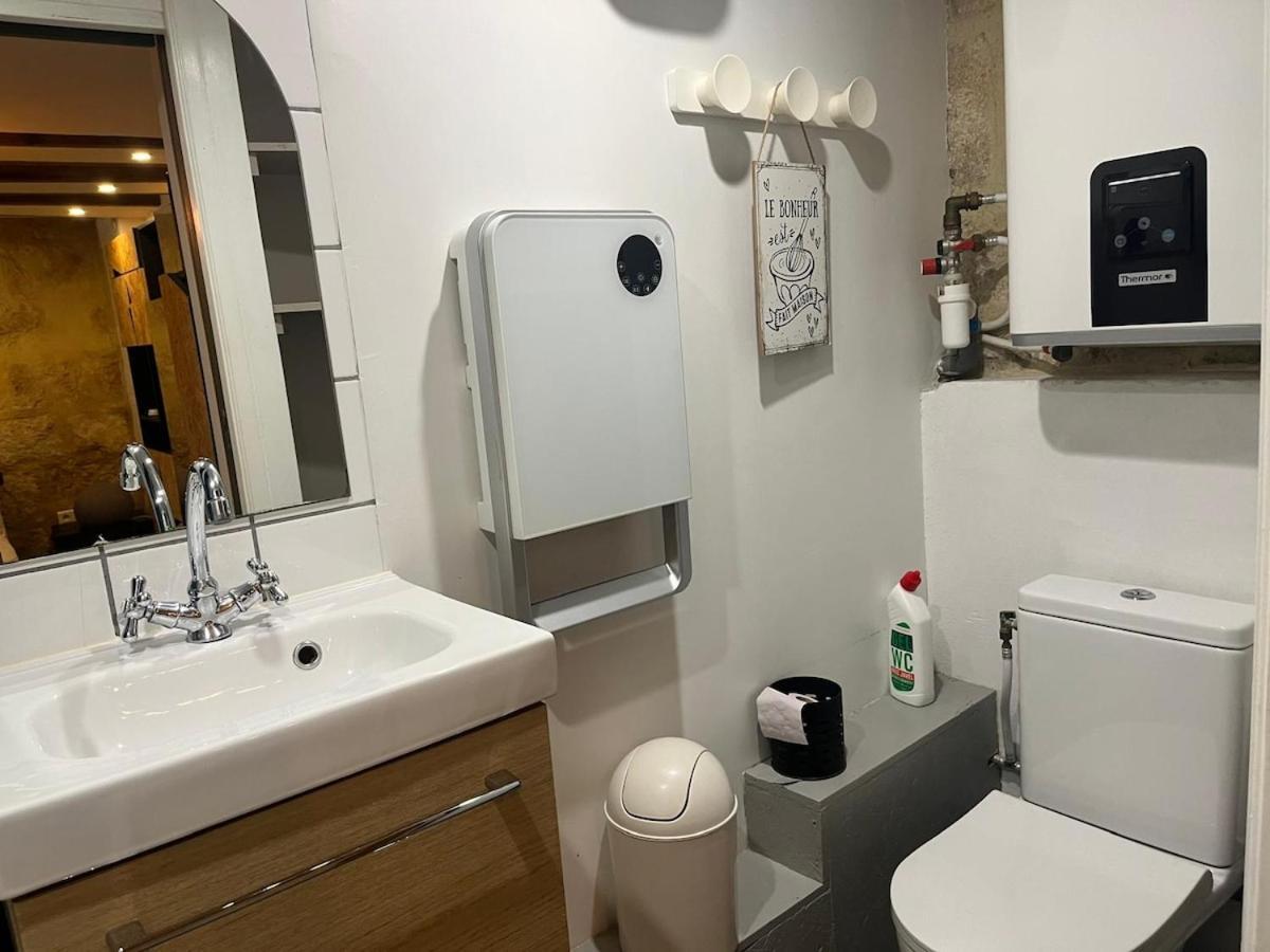 Appartement Charming Studio, Ecusson