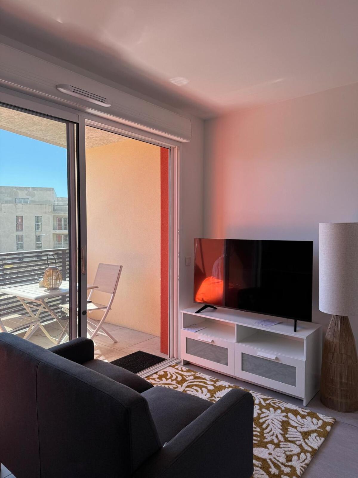 Cozy Proche Du Centre Terrasse,parking * Montpellier
