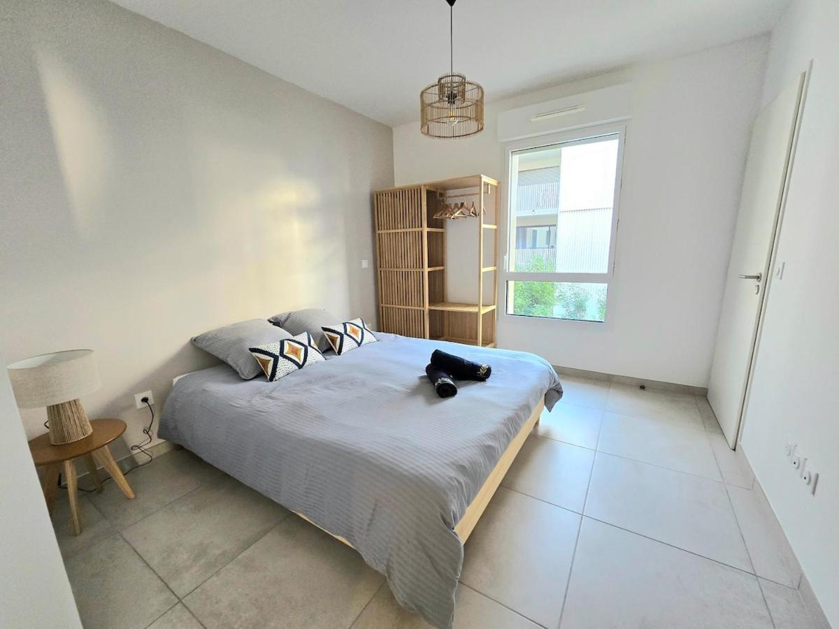 Appartement Pavlova : Calme, Vue, Elegant, Spacieux, Sur Et Central *