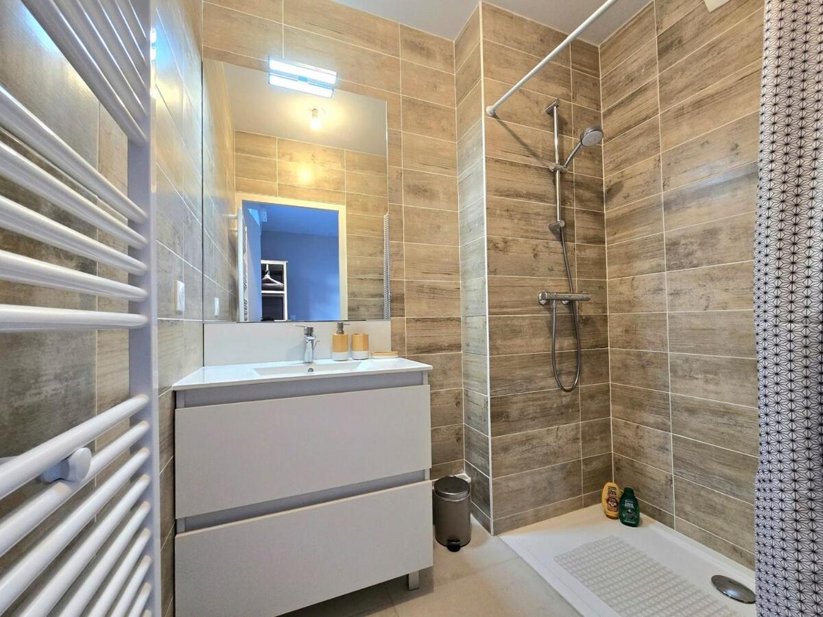 Pavlova : Calme, Vue, Elegant, Spacieux, Sur Et Central Montpellier