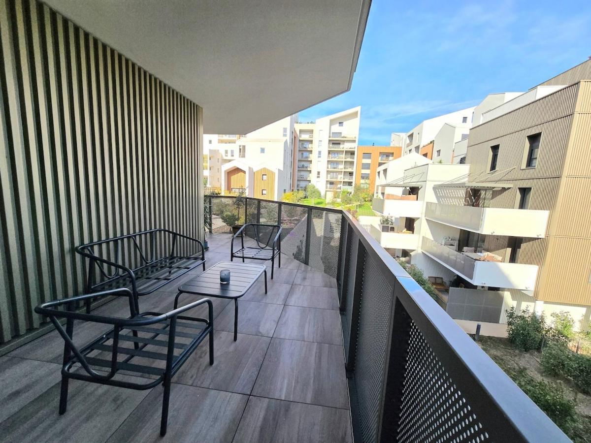 Appartement Pavlova : Calme, Vue, Elegant, Spacieux, Sur Et Central *