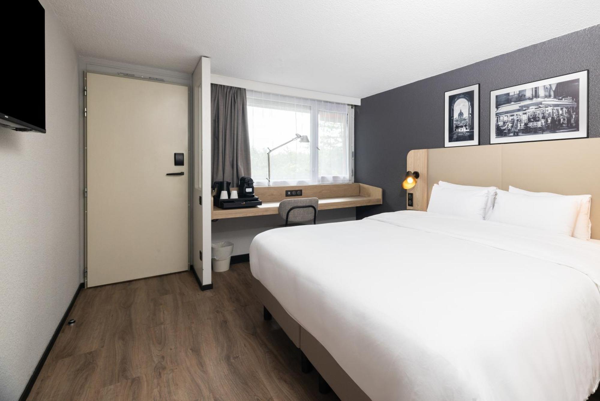 Campanile Est Le Millenaire Hotel