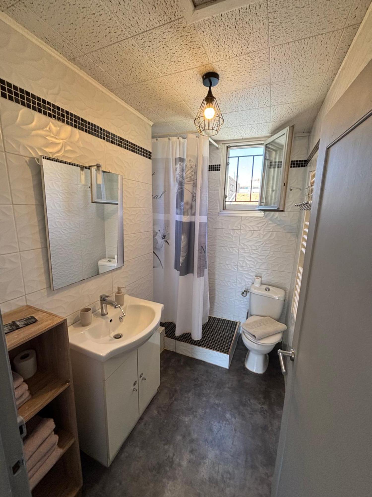 Unique Appartement Zen Et Detente Dans Villa Avec Piscine Tres Bien Place Apartment *