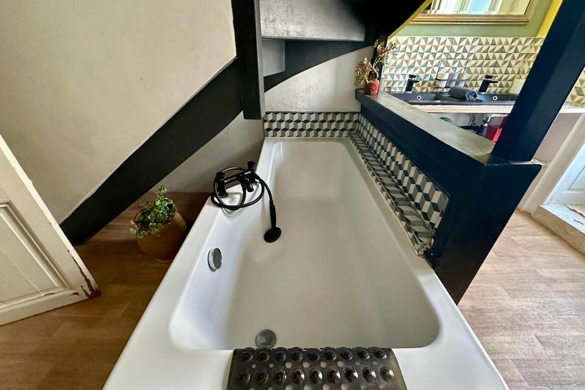 Groomi Le Duplex- Climatisé, 3 Chb Centre De Montpellier! *
