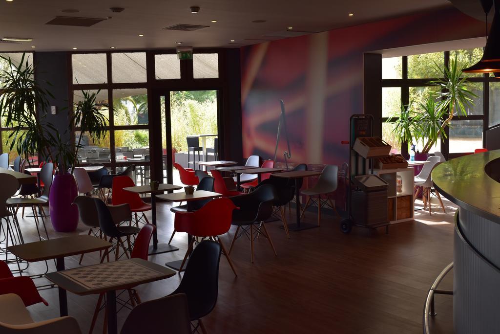 Ibis Centre Polygone Hotel