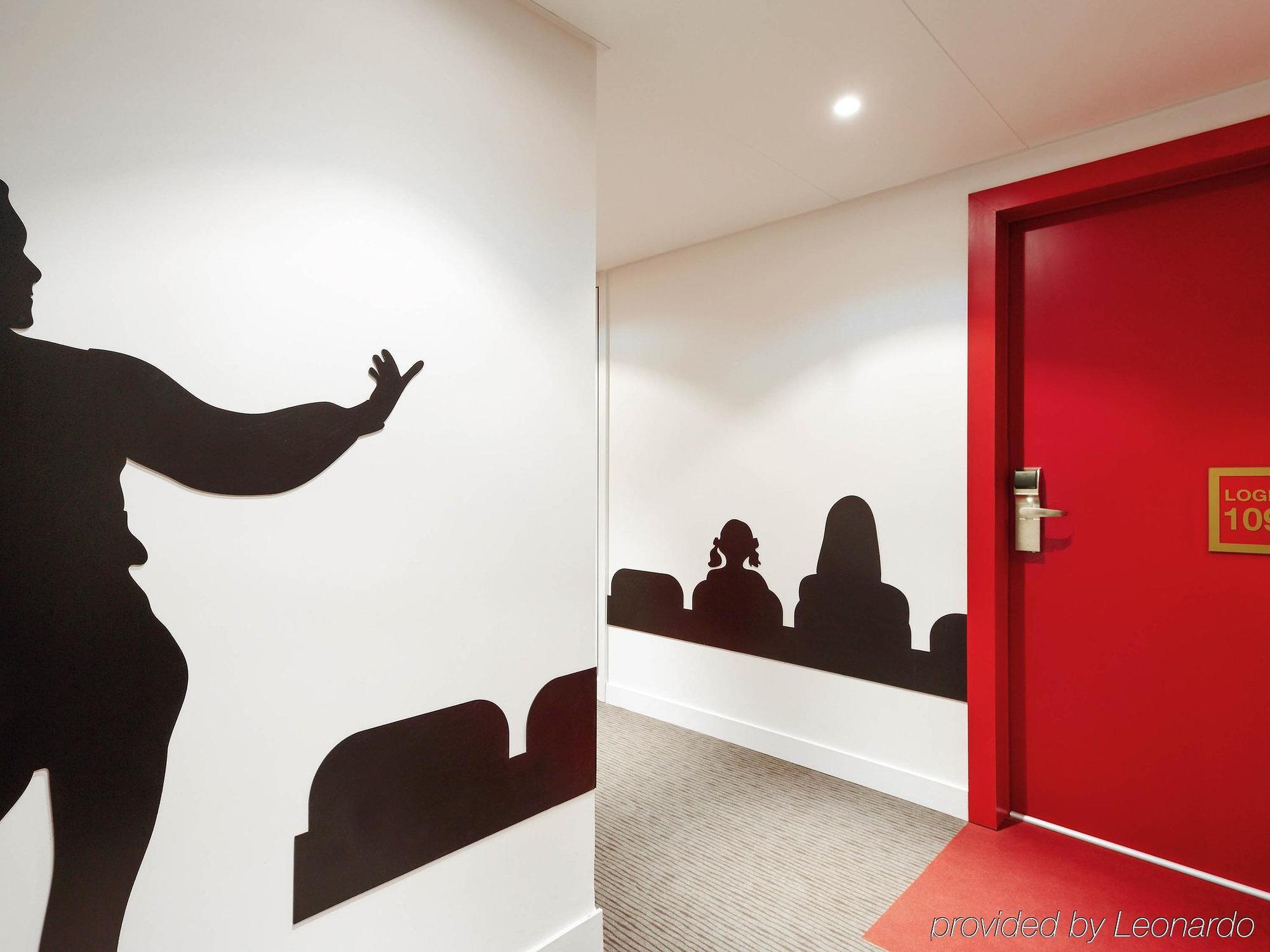 Ibis Styles Centre Comedie Hotel 3*