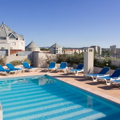 Les Consuls De La Aparthotel