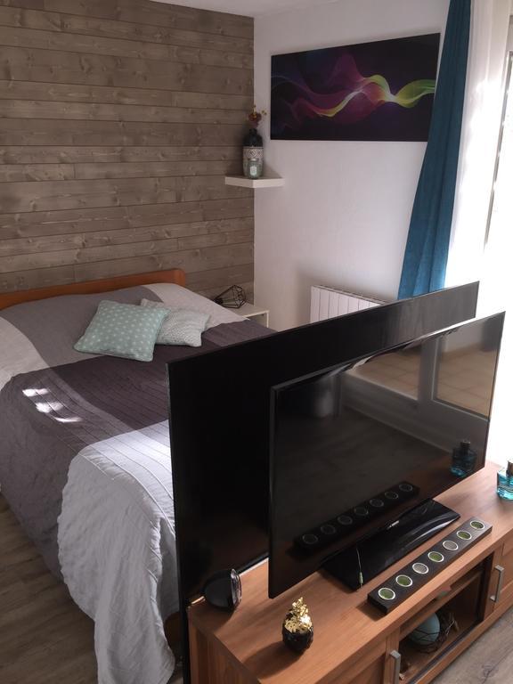 Bed & Breakfast 1 Chambre, 1 P'tit Dej', 1 Sourire *