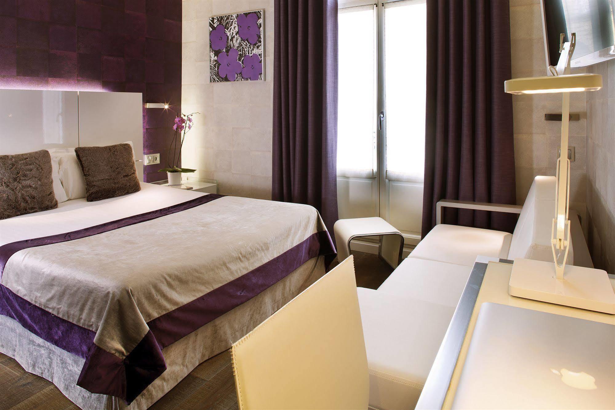 Des Arceaux Hotel 3*
