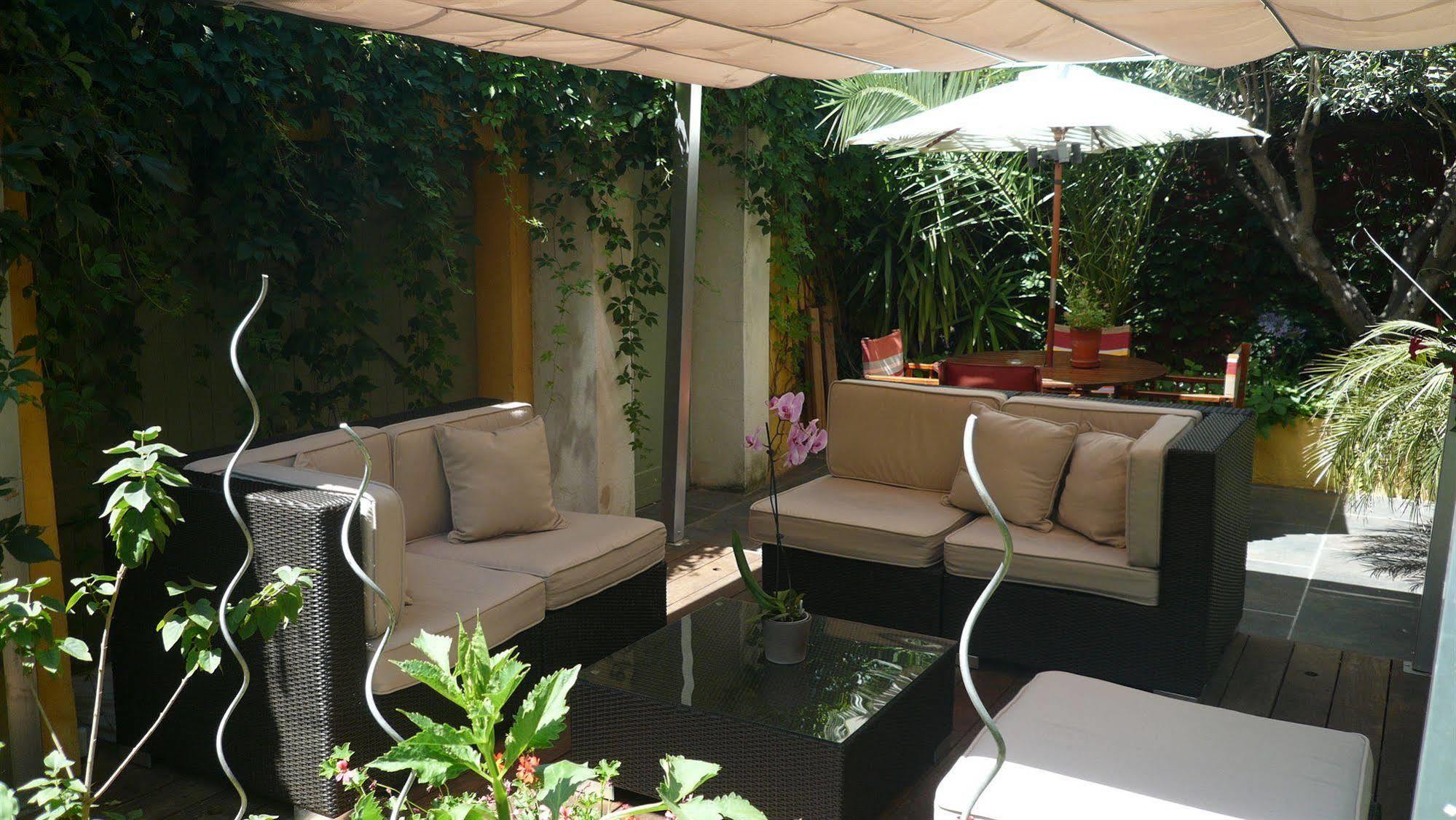 Hotel Des Arceaux 3*