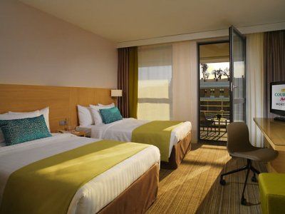 Courtyard By Marriott Hotel