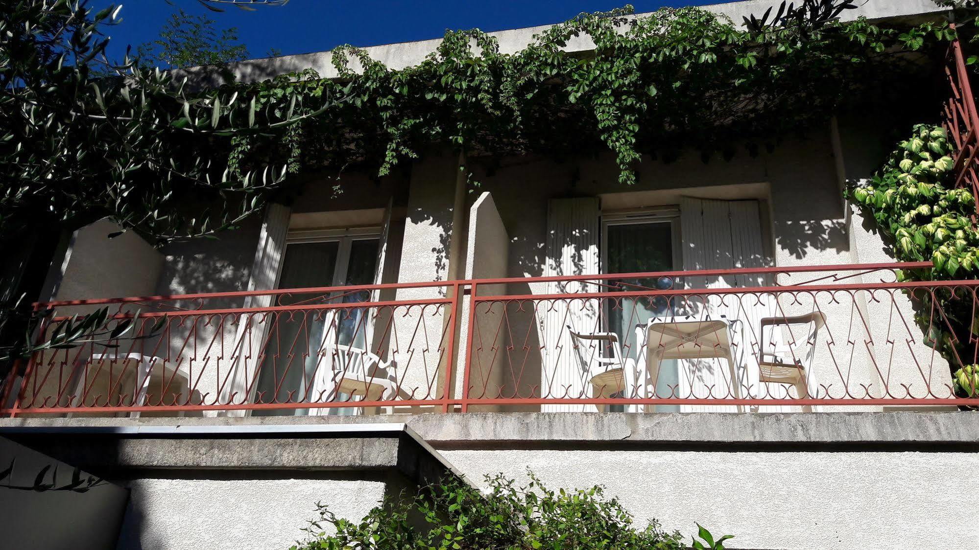 Hotel Les Troenes 2*