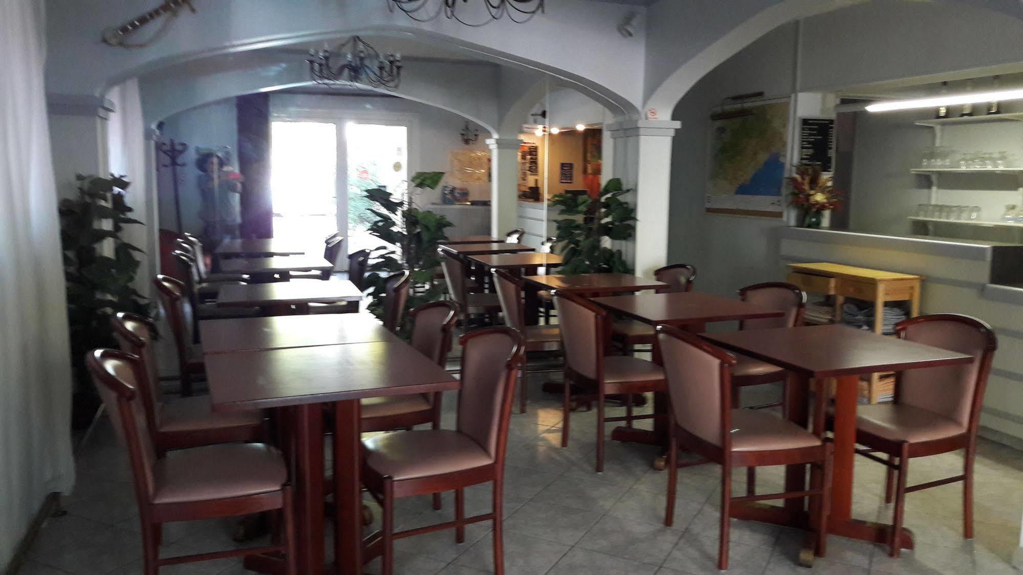 Les Troenes Hotel 2*