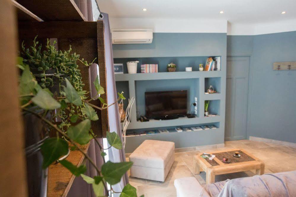 Appartement La Comédie De Vanneau - Acte 1 - 4 *