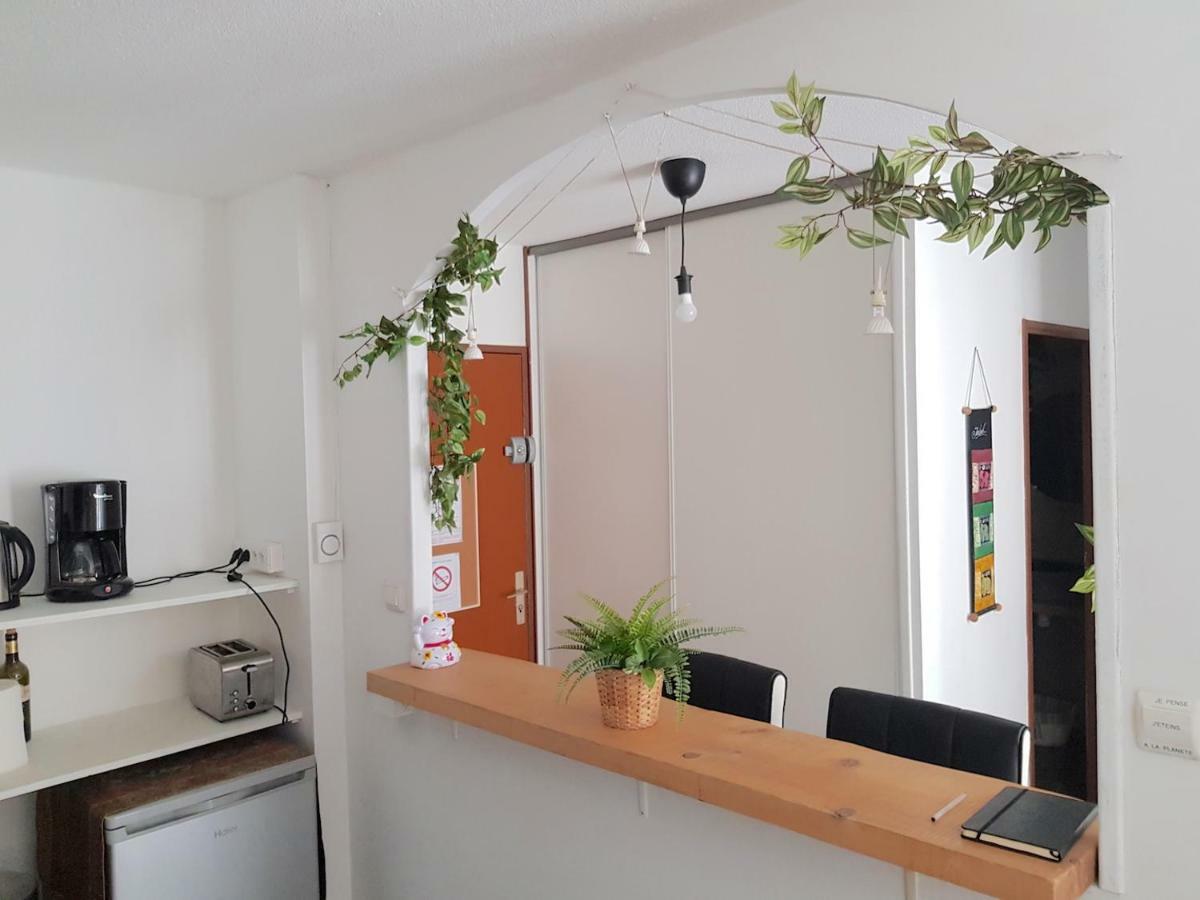 Au Petit Thai - T2 Avec Balcon - Centre * Montpellier