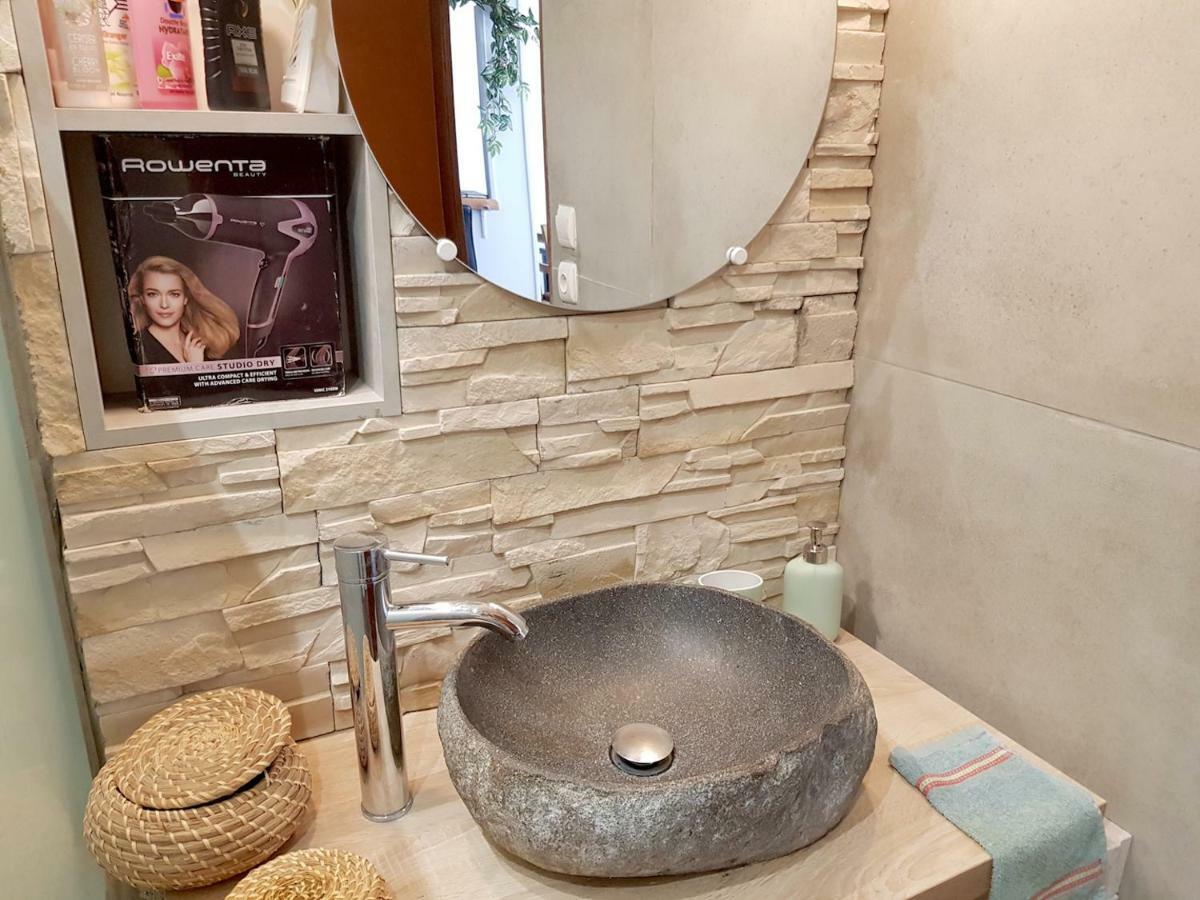 Appartement Au Petit Thai - T2 Avec Balcon - Centre