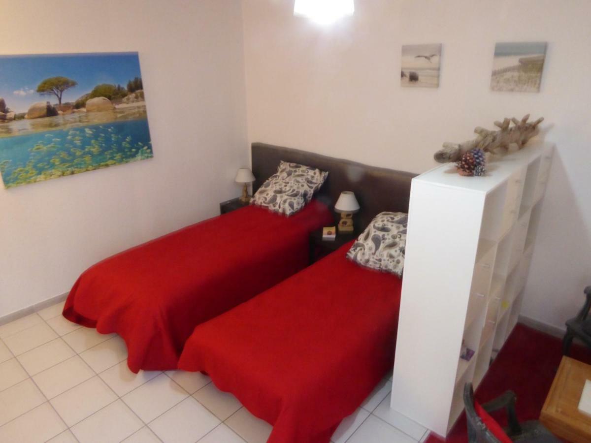 Les Arceaux Apartment *